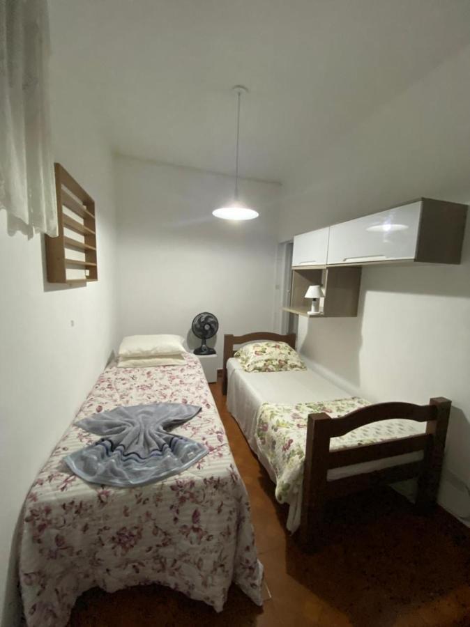 Hostel Gru Economico Com Quartos Individuais E Translado グアルーリョス エクステリア 写真